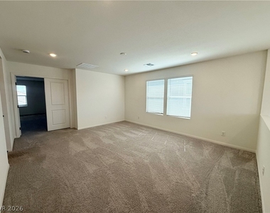3045 Foxtail Hollow Avenue - Photo Thumbnail 14