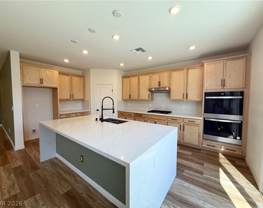 3045 Foxtail Hollow Avenue - Photo Thumbnail 9