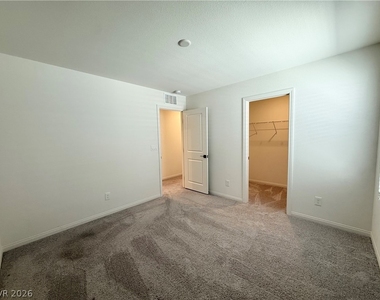 3045 Foxtail Hollow Avenue - Photo Thumbnail 18