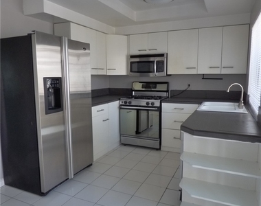 4770 Topaz Street - Photo Thumbnail 4