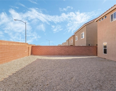 5986 Azzura Palms Avenue - Photo Thumbnail 37