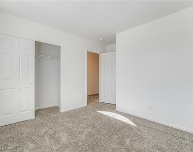 5986 Azzura Palms Avenue - Photo Thumbnail 22