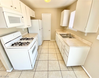 3576 Covey Lane - Photo Thumbnail 3