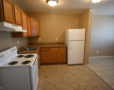 3017 E Carey Avenue - Photo Thumbnail 12
