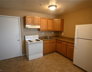 3017 E Carey Avenue - Photo Thumbnail 11