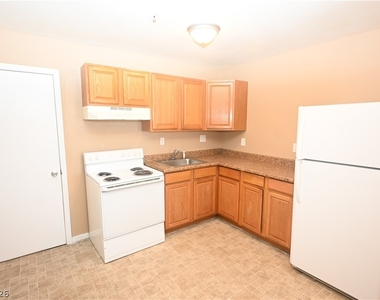 3017 E Carey Avenue - Photo Thumbnail 9