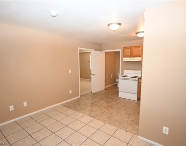 3017 E Carey Avenue - Photo Thumbnail 4