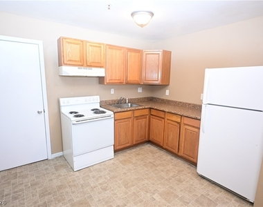 3017 E Carey Avenue - Photo Thumbnail 10