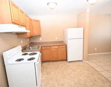 3017 E Carey Avenue - Photo Thumbnail 8