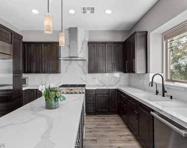 9161 Tudor Park Place - Photo Thumbnail 15
