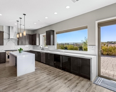 9161 Tudor Park Place - Photo Thumbnail 12