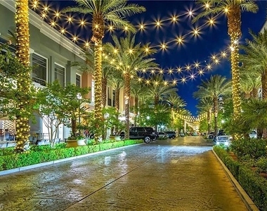 251 S Green Valley Parkway - Photo Thumbnail 47