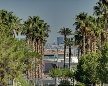 251 S Green Valley Parkway - Photo Thumbnail 39