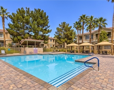 251 S Green Valley Parkway - Photo Thumbnail 36