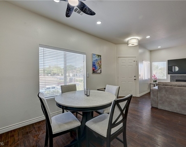 251 S Green Valley Parkway - Photo Thumbnail 12
