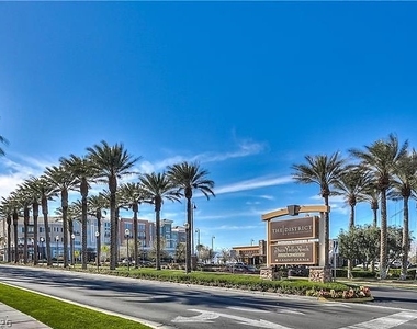 251 S Green Valley Parkway - Photo Thumbnail 43