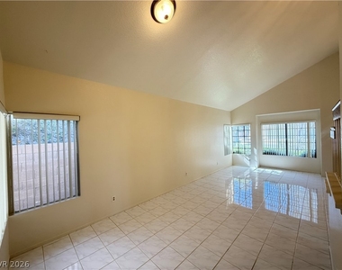 7487 Palermo Avenue - Photo Thumbnail 1