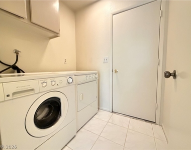 7487 Palermo Avenue - Photo Thumbnail 8