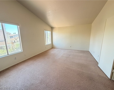 7487 Palermo Avenue - Photo Thumbnail 4