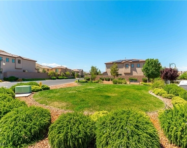 12333 Silvana Street - Photo Thumbnail 24