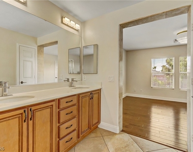 11223 Tribiani Ave Avenue - Photo Thumbnail 39