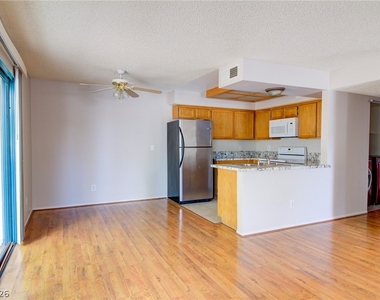 1575 W Warm Springs Road - Photo Thumbnail 9
