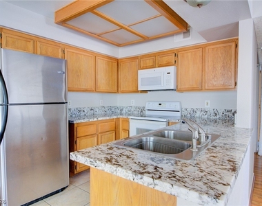 1575 W Warm Springs Road - Photo Thumbnail 10