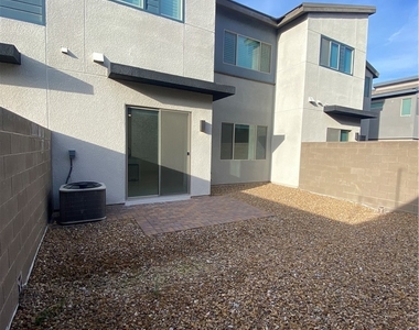 3211 Centano Avenue - Photo Thumbnail 40