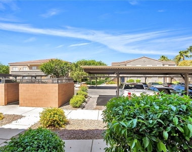 10245 S Maryland Parkway - Photo Thumbnail 23