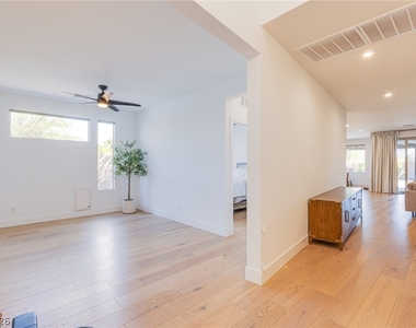 4228 Orchard Run Avenue - Photo Thumbnail 13
