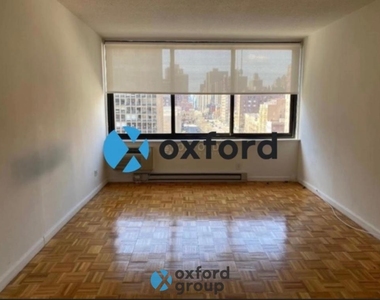 East 34th Street - Photo Thumbnail 2