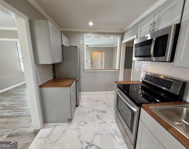 2912 Glenwood Avenue Se - Photo Thumbnail 12