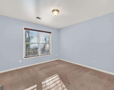 3378 Willbrooke Court - Photo Thumbnail 10