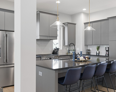 1231 Holly Street - Photo Thumbnail 24