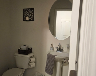 7823 Canterbury Court - Photo Thumbnail 8