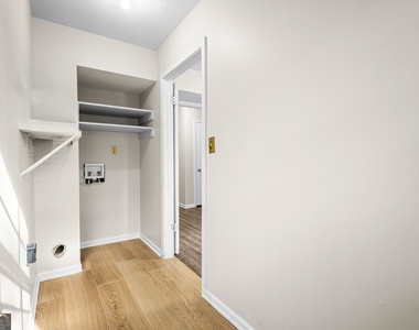 2922 Appling Way - Photo Thumbnail 13