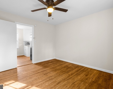 2922 Appling Way - Photo Thumbnail 5