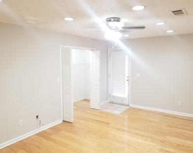 686 Morrow Road - Photo Thumbnail 13