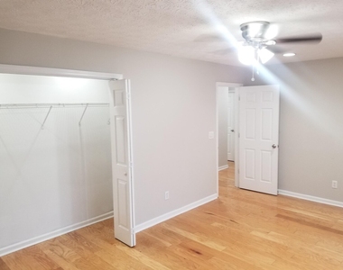 686 Morrow Road - Photo Thumbnail 11
