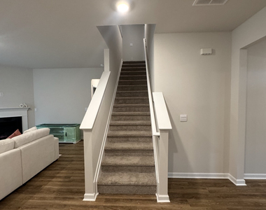 272 Abbott Road - Photo Thumbnail 10
