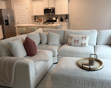 272 Abbott Road - Photo Thumbnail 2