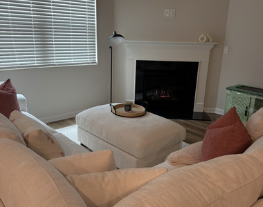 272 Abbott Road - Photo Thumbnail 4