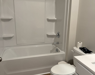 272 Abbott Road - Photo Thumbnail 20