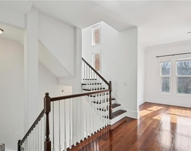 745 Fountainhead Lane Ne - Photo Thumbnail 19