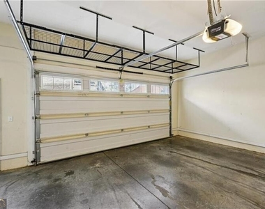 745 Fountainhead Lane Ne - Photo Thumbnail 39