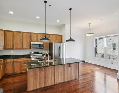 745 Fountainhead Lane Ne - Photo Thumbnail 7