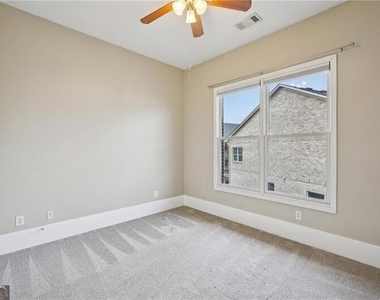745 Fountainhead Lane Ne - Photo Thumbnail 34