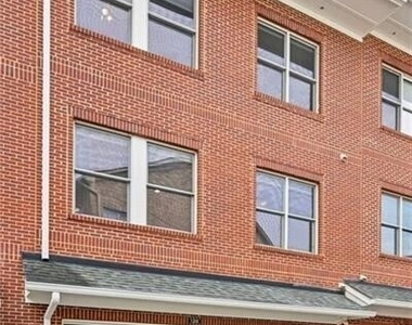 745 Fountainhead Lane Ne - Photo Thumbnail 38