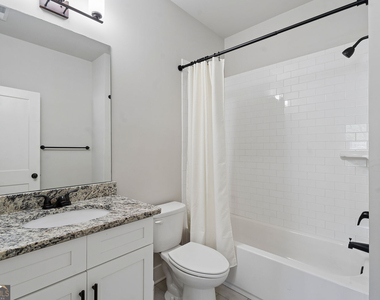 2424 Misty Hollow Place - Photo Thumbnail 22