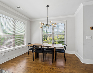 2424 Misty Hollow Place - Photo Thumbnail 13